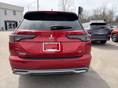 2026 Mitsubishi Outlander SE