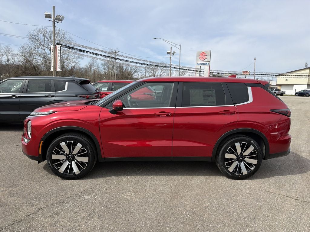 2026 Mitsubishi Outlander SE