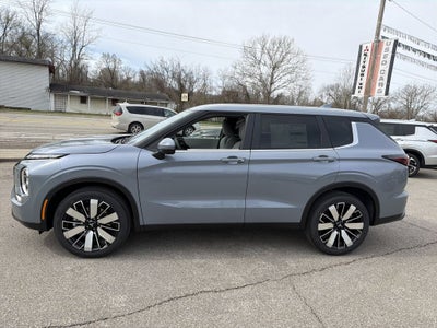 2026 Mitsubishi Outlander SE