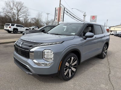 2026 Mitsubishi Outlander SE