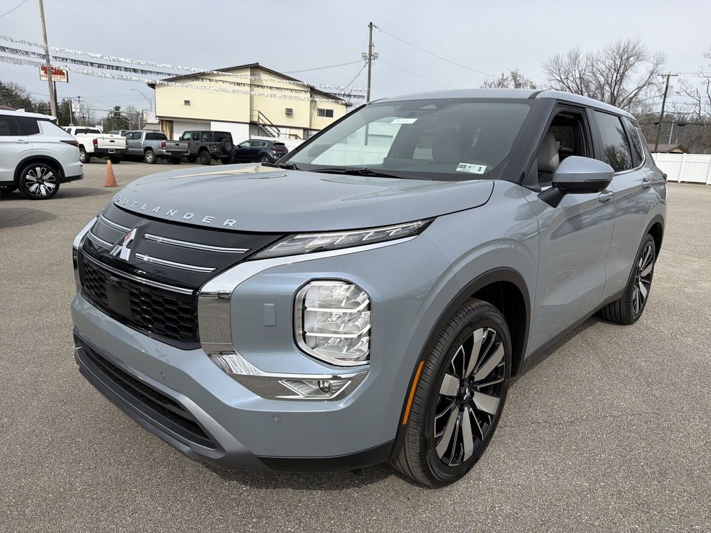 2026 Mitsubishi Outlander SE