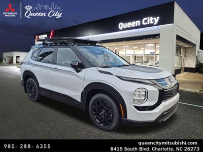 2026 Mitsubishi Outlander Base
