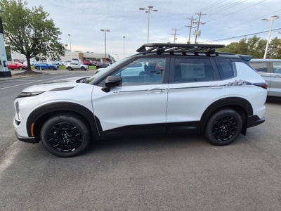 2026 Mitsubishi Outlander Base