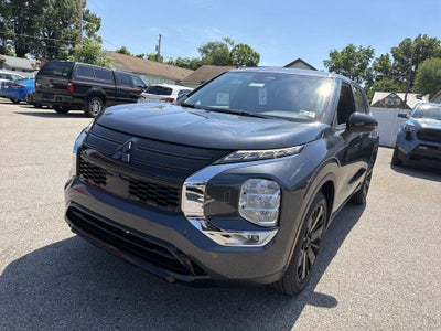 2026 Mitsubishi Outlander LE