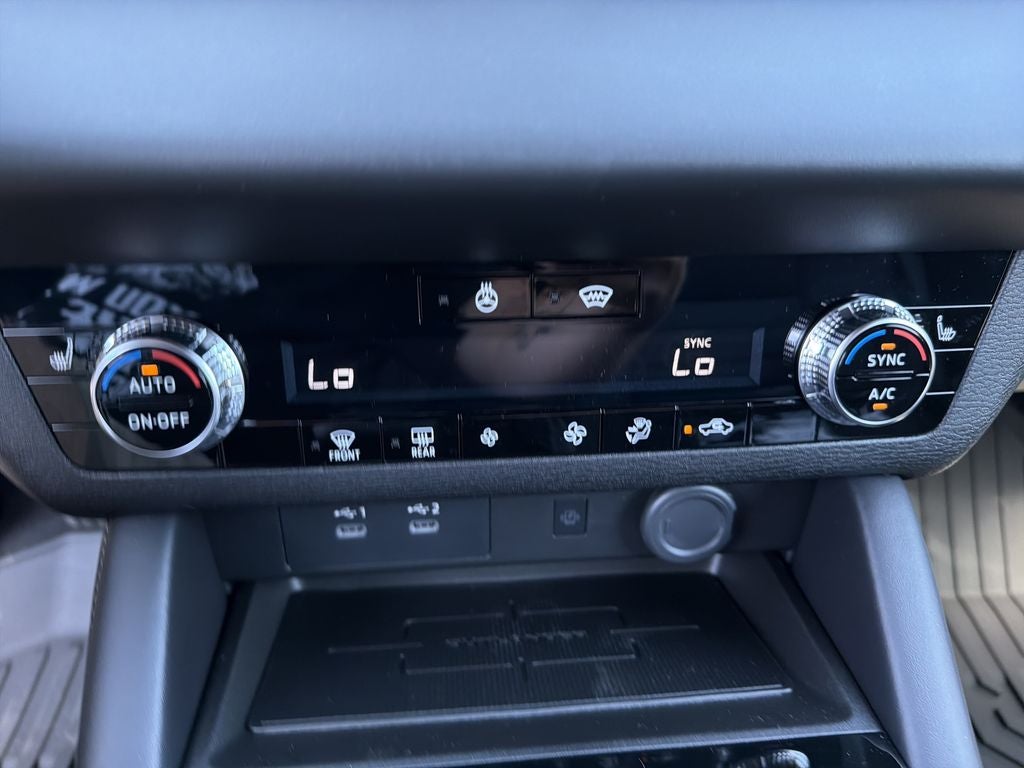 2026 Mitsubishi Outlander LE