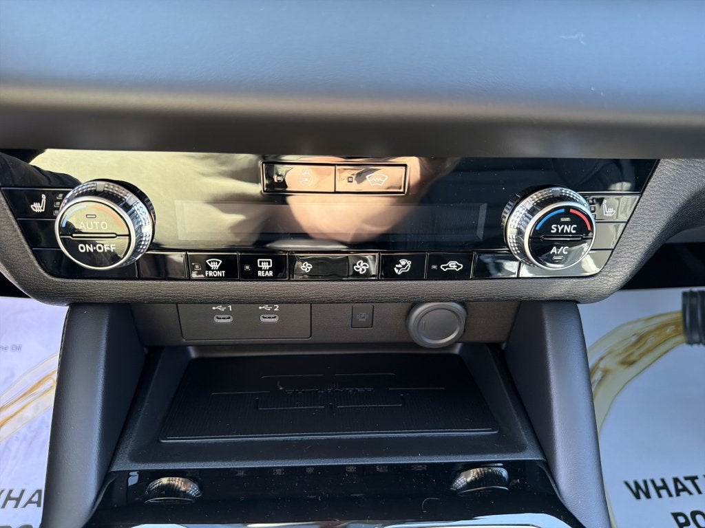 2026 Mitsubishi Outlander LE