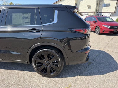 2026 Mitsubishi Outlander LE