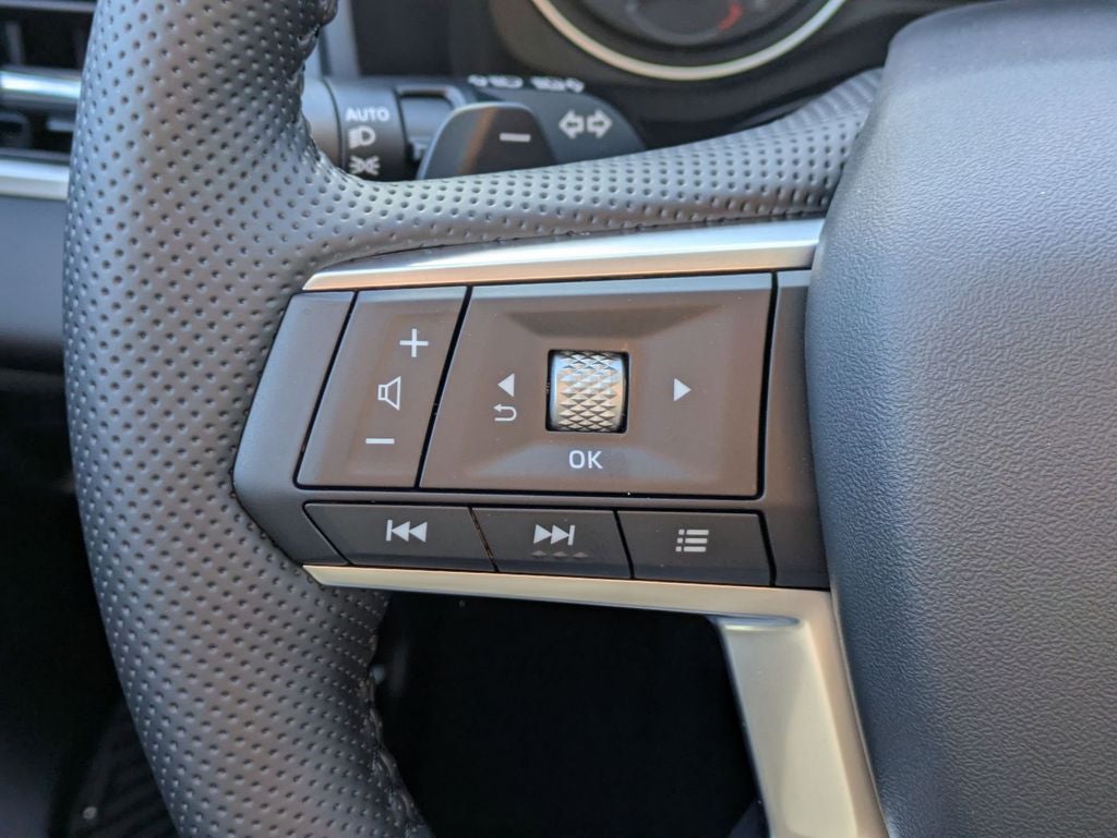 2026 Mitsubishi Outlander Base