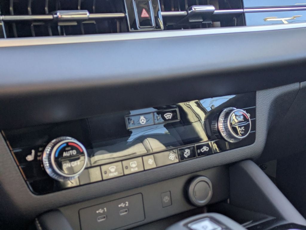 2026 Mitsubishi Outlander Base