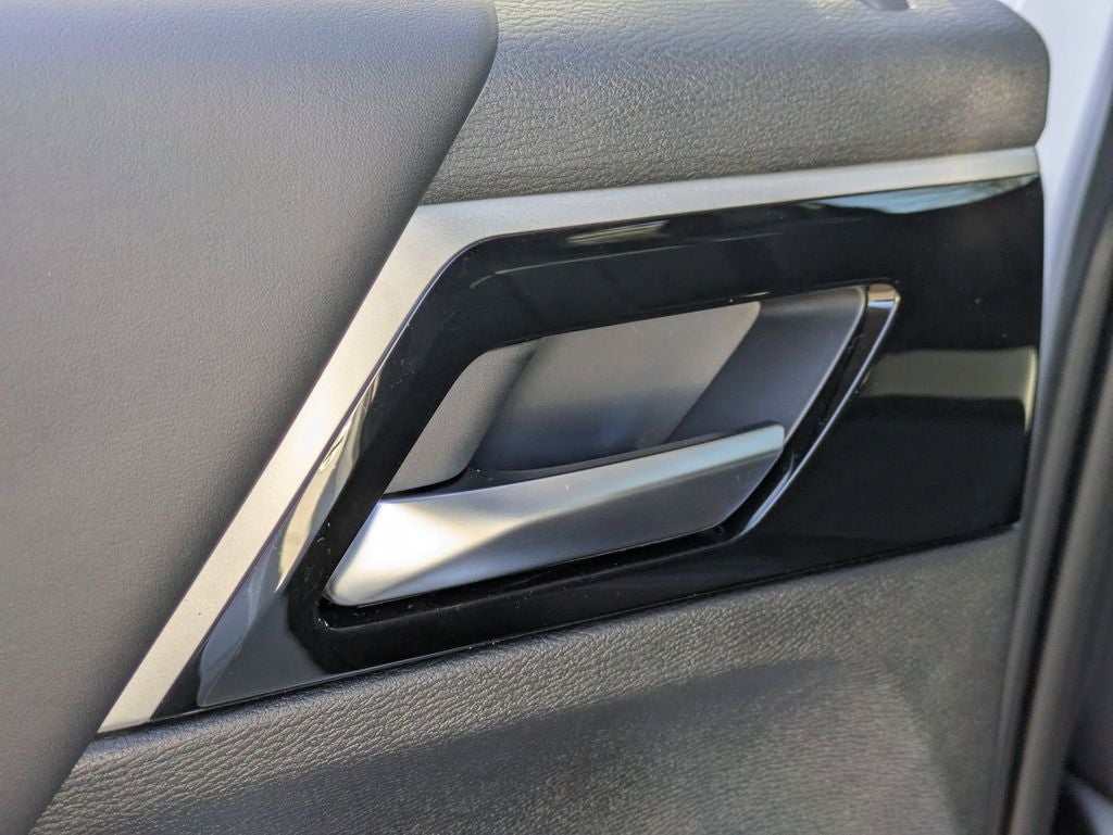 2026 Mitsubishi Outlander Base