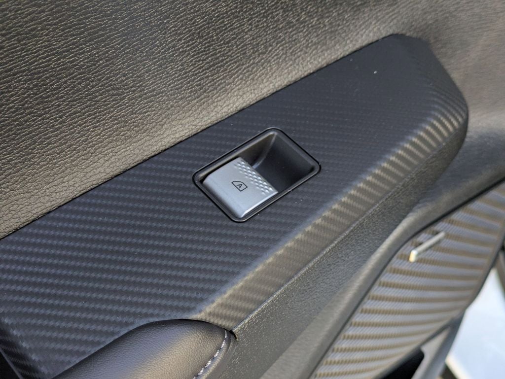2026 Mitsubishi Outlander Base