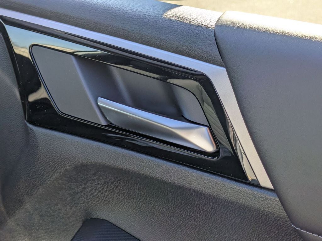 2026 Mitsubishi Outlander Base
