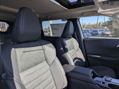 2026 Mitsubishi Outlander Base