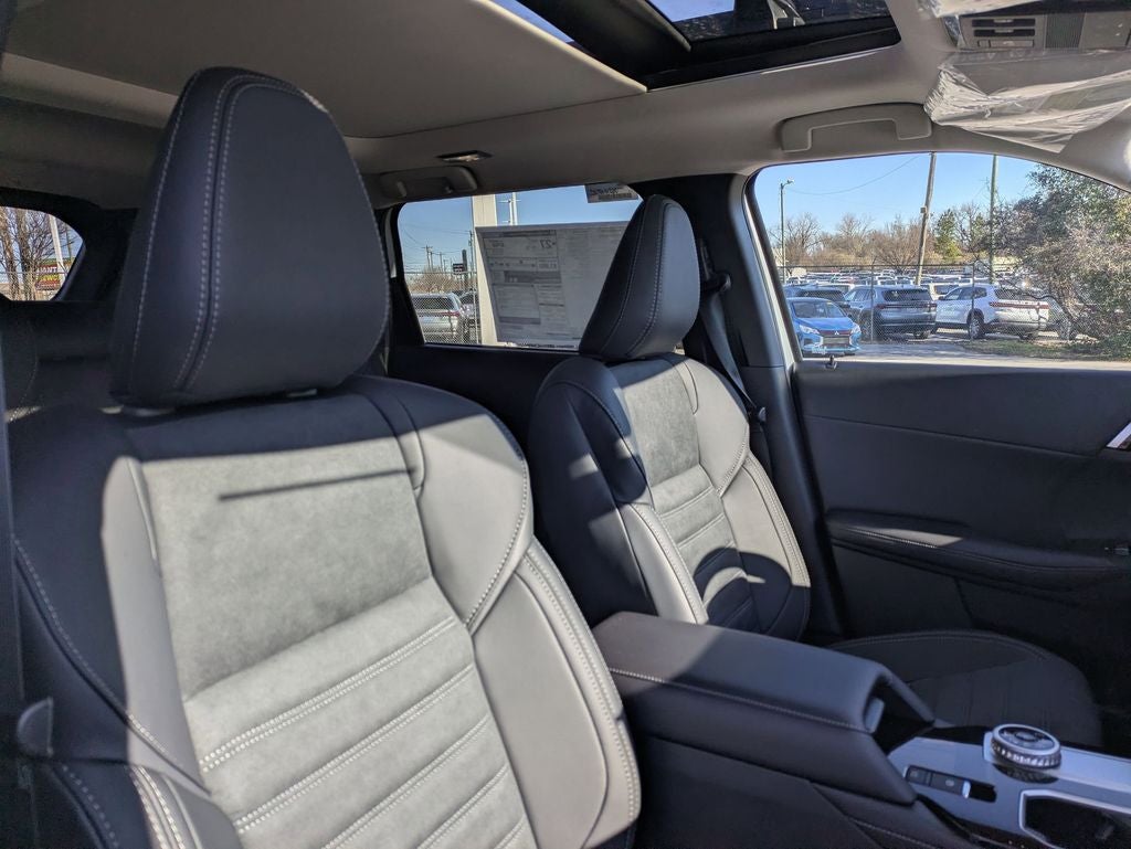 2026 Mitsubishi Outlander Base