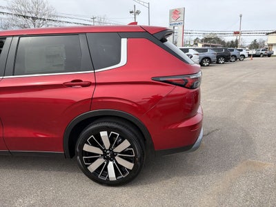 2026 Mitsubishi Outlander SE