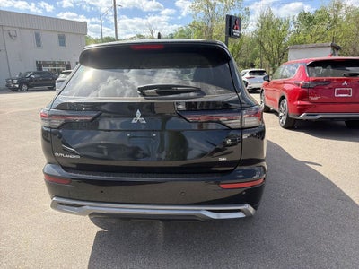 2026 Mitsubishi Outlander SE