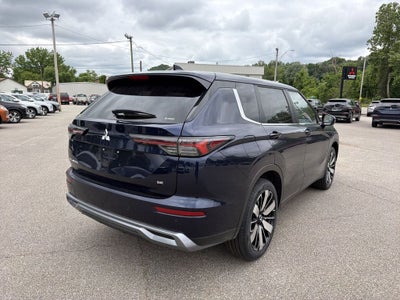 2026 Mitsubishi Outlander SE