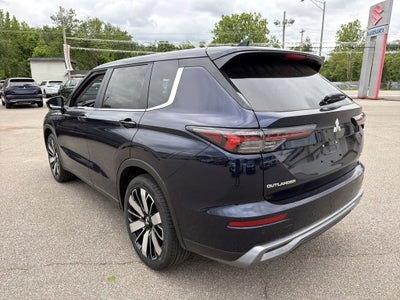 2026 Mitsubishi Outlander SE