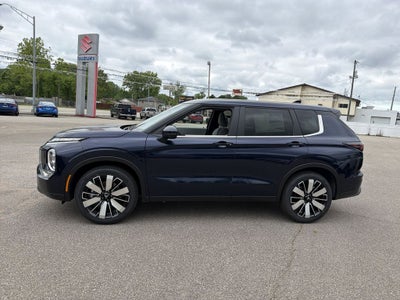 2026 Mitsubishi Outlander SE