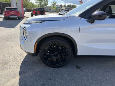 2026 Mitsubishi Outlander LE