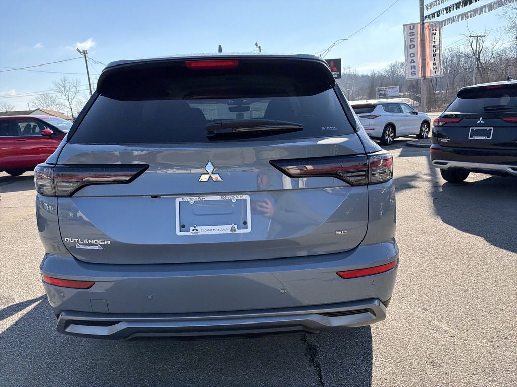 2026 Mitsubishi Outlander SE