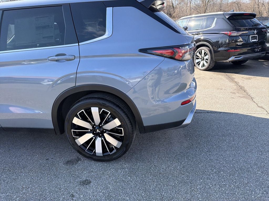 2026 Mitsubishi Outlander SE