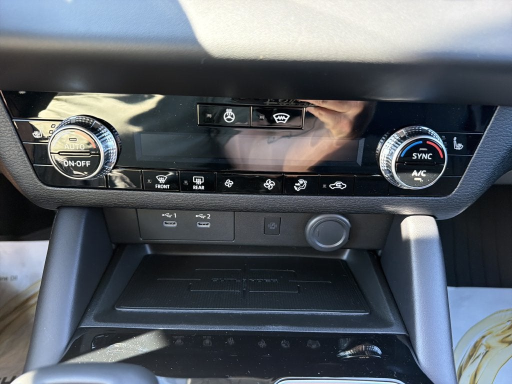 2026 Mitsubishi Outlander LE