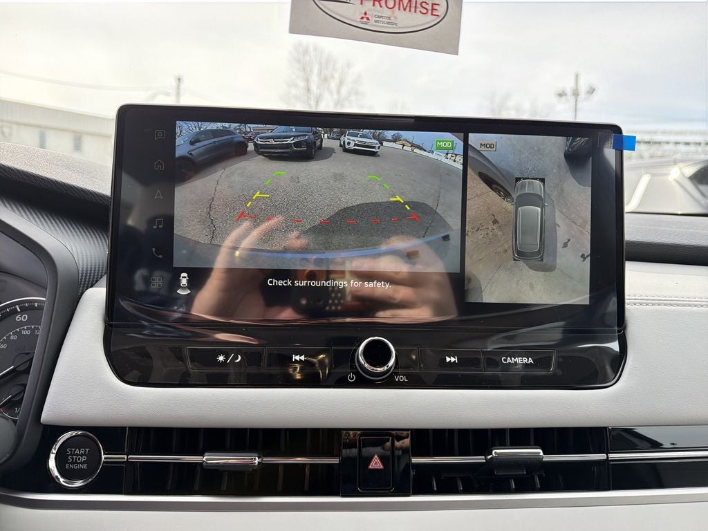 2026 Mitsubishi Outlander SE