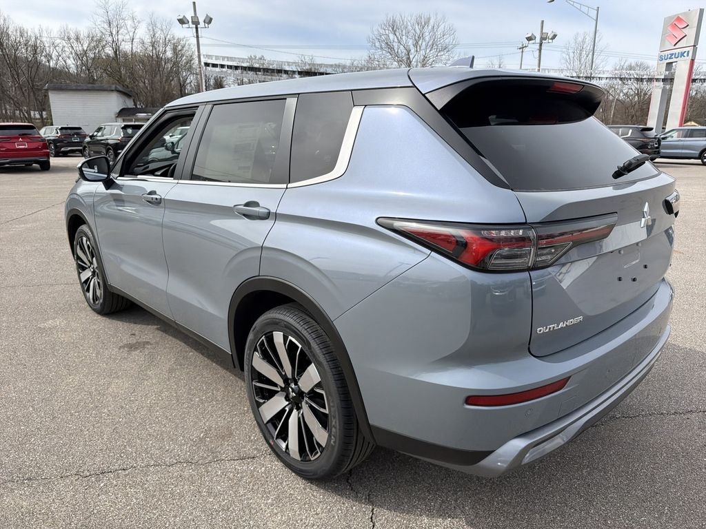 2026 Mitsubishi Outlander SE
