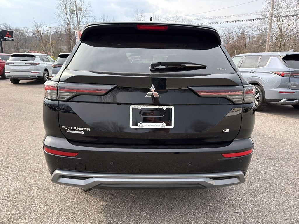 2026 Mitsubishi Outlander SE