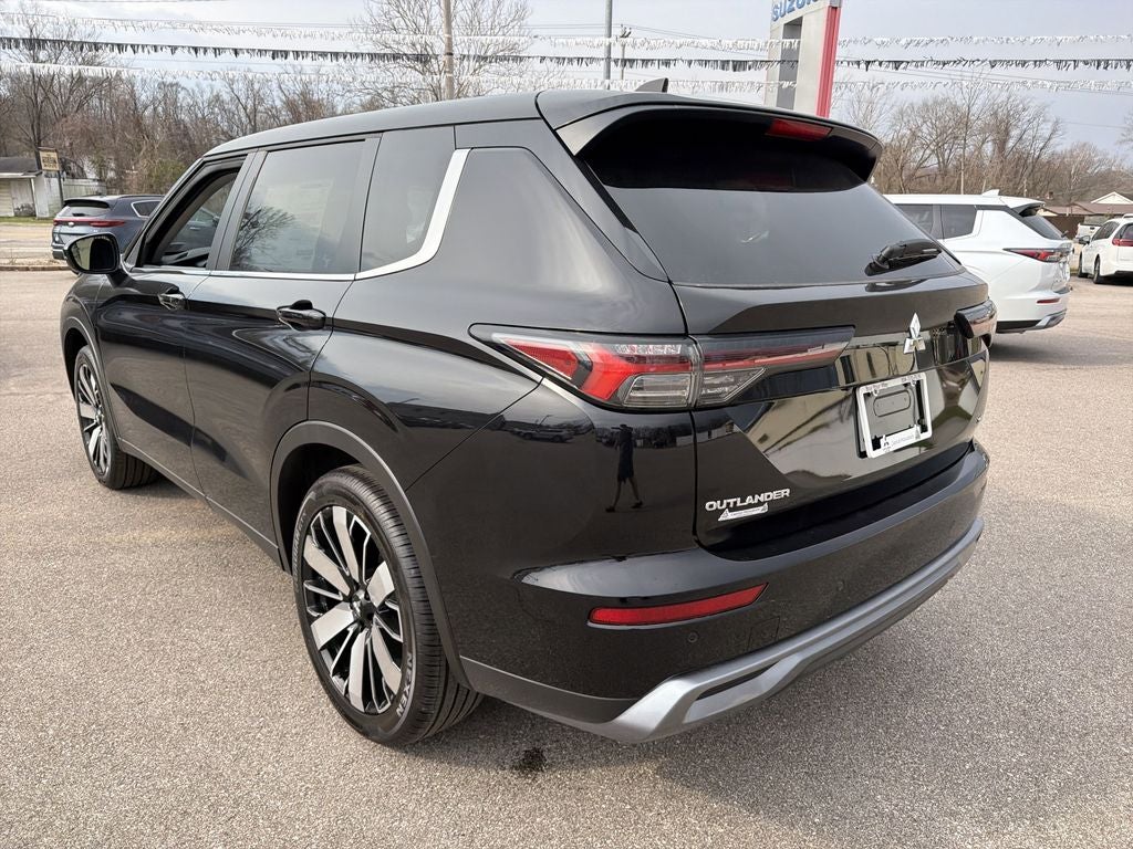 2026 Mitsubishi Outlander SE