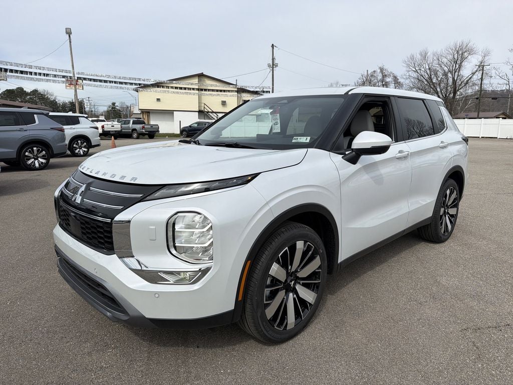 2026 Mitsubishi Outlander SE