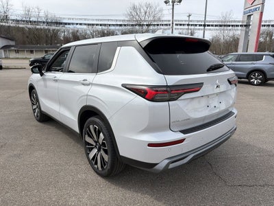 2026 Mitsubishi Outlander SE