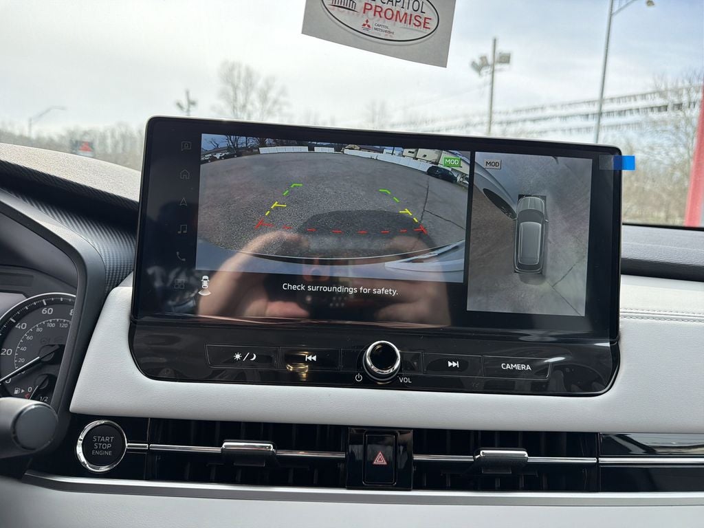 2026 Mitsubishi Outlander SE