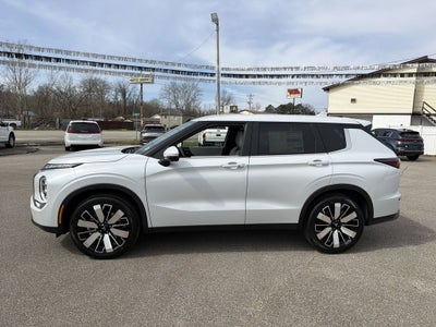 2026 Mitsubishi Outlander SE