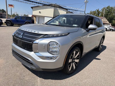 2026 Mitsubishi Outlander SE