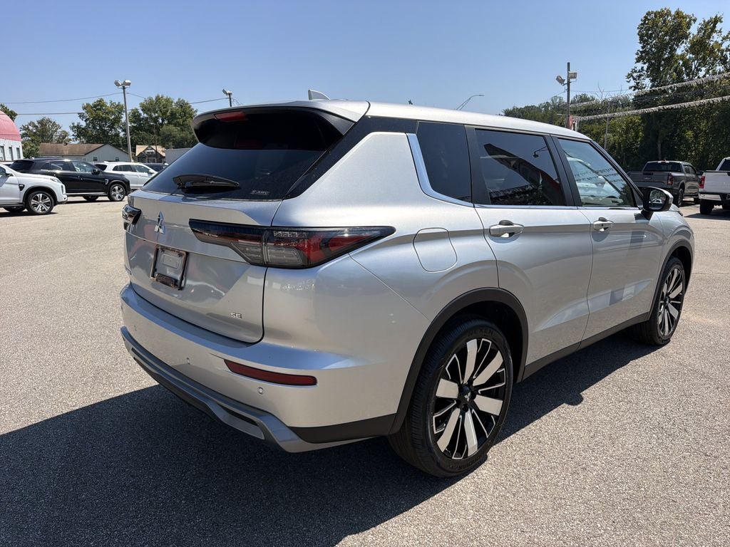 2026 Mitsubishi Outlander SE