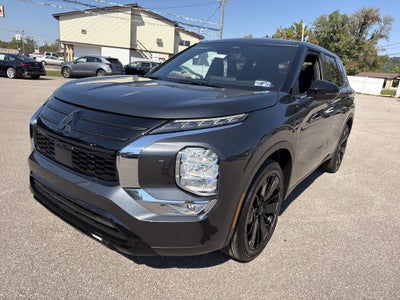 2026 Mitsubishi Outlander LE