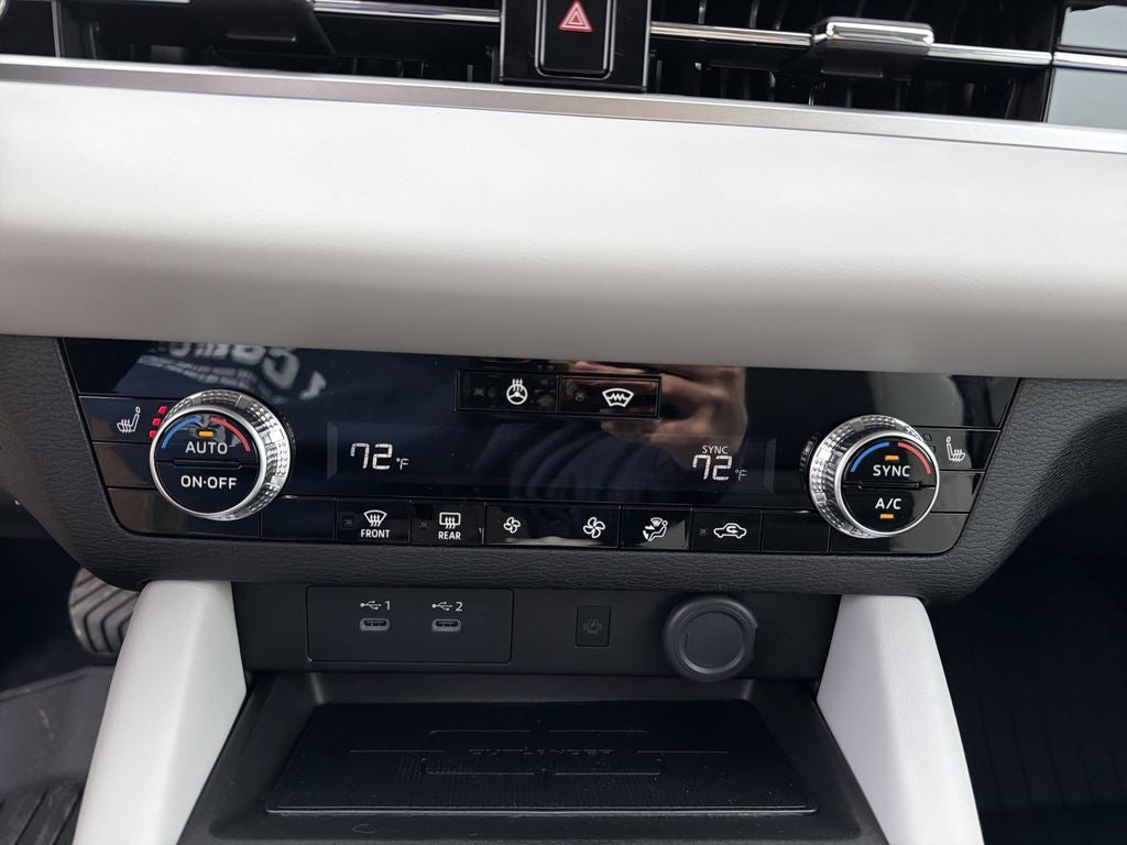 2026 Mitsubishi Outlander SE