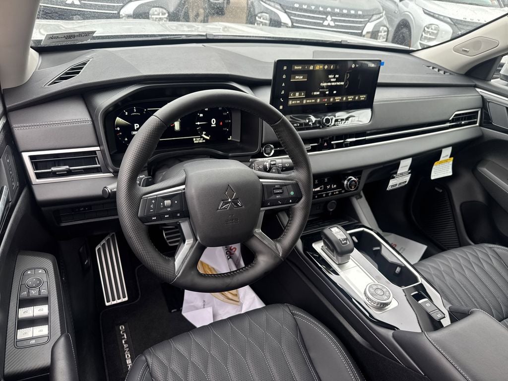 2025 Mitsubishi Outlander SEL