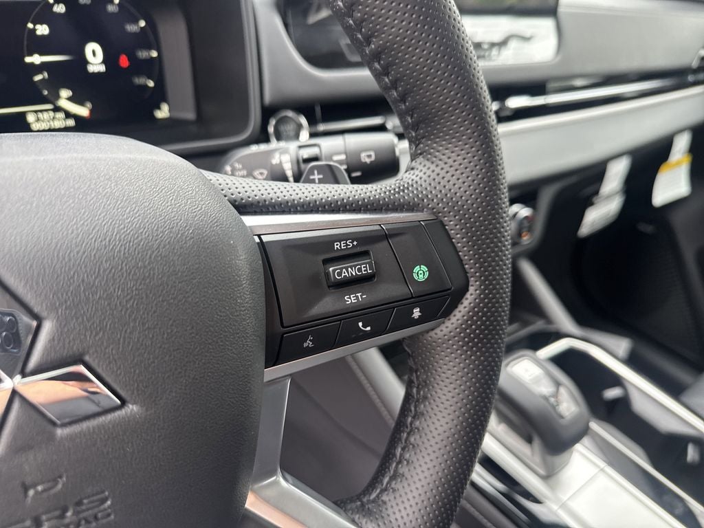 2025 Mitsubishi Outlander SEL