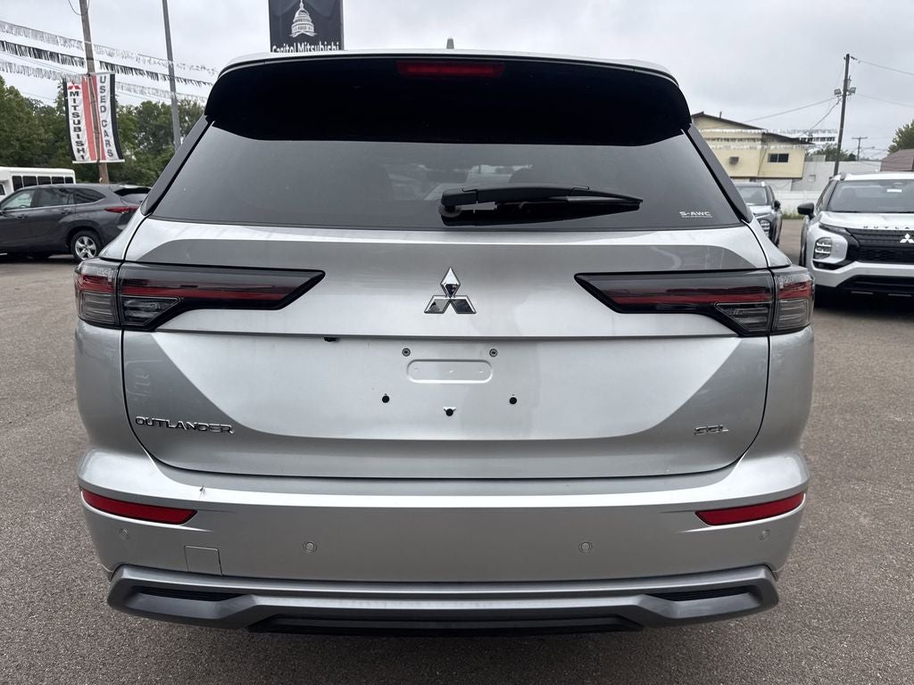 2025 Mitsubishi Outlander SEL