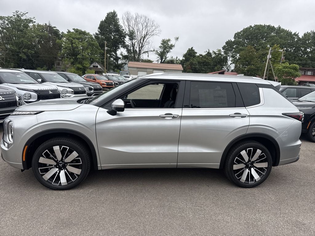 2025 Mitsubishi Outlander SEL