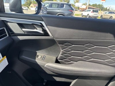 2025 Mitsubishi Outlander SEL