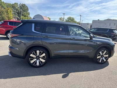 2025 Mitsubishi Outlander SEL