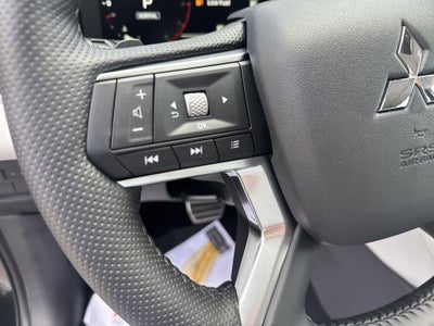 2025 Mitsubishi Outlander SEL