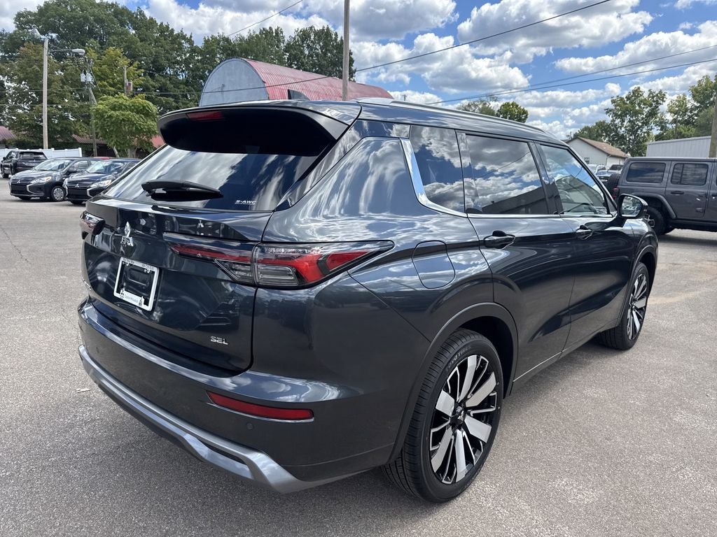 2025 Mitsubishi Outlander SEL