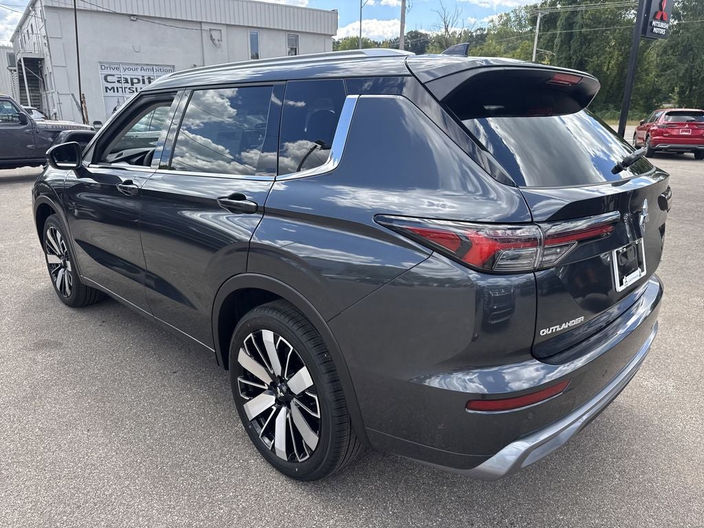 2025 Mitsubishi Outlander SEL