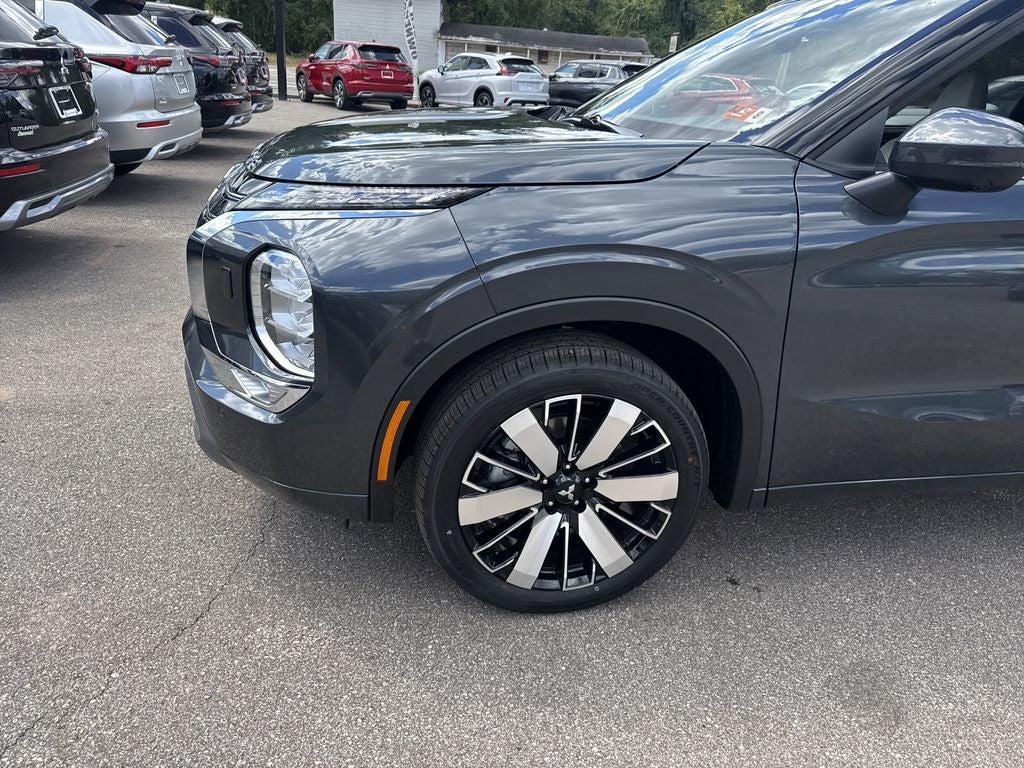 2025 Mitsubishi Outlander SEL