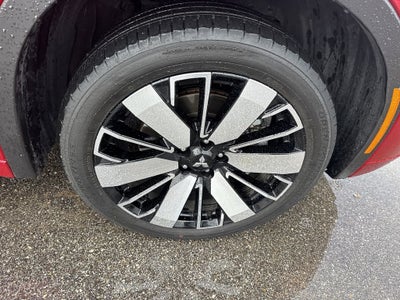 2025 Mitsubishi Outlander SEL